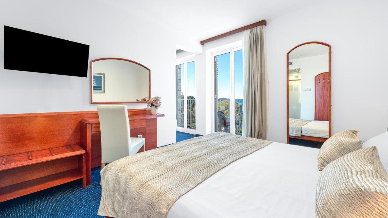 Hotel Komodor Дубровник Экстерьер фото