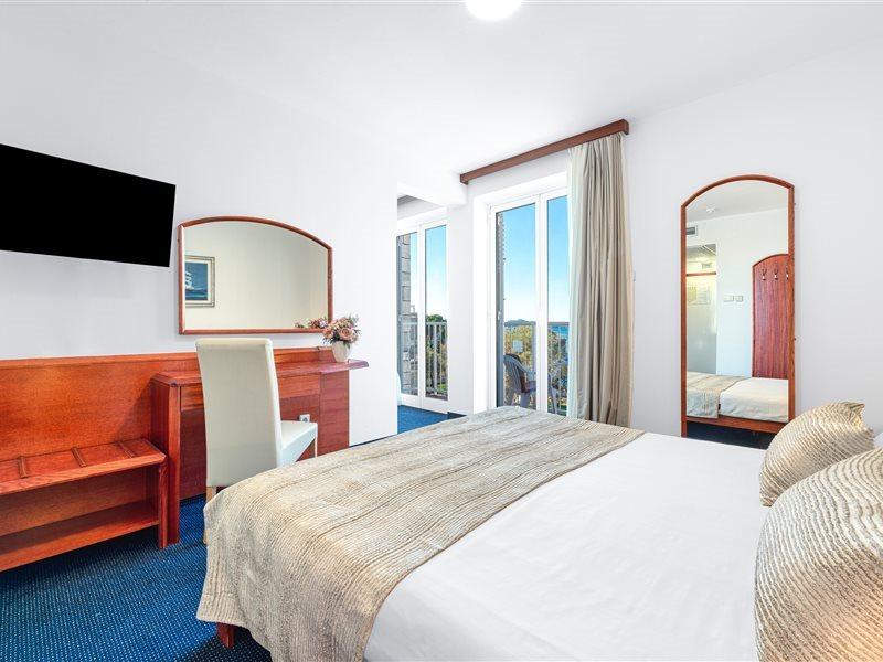 Hotel Komodor Дубровник Экстерьер фото