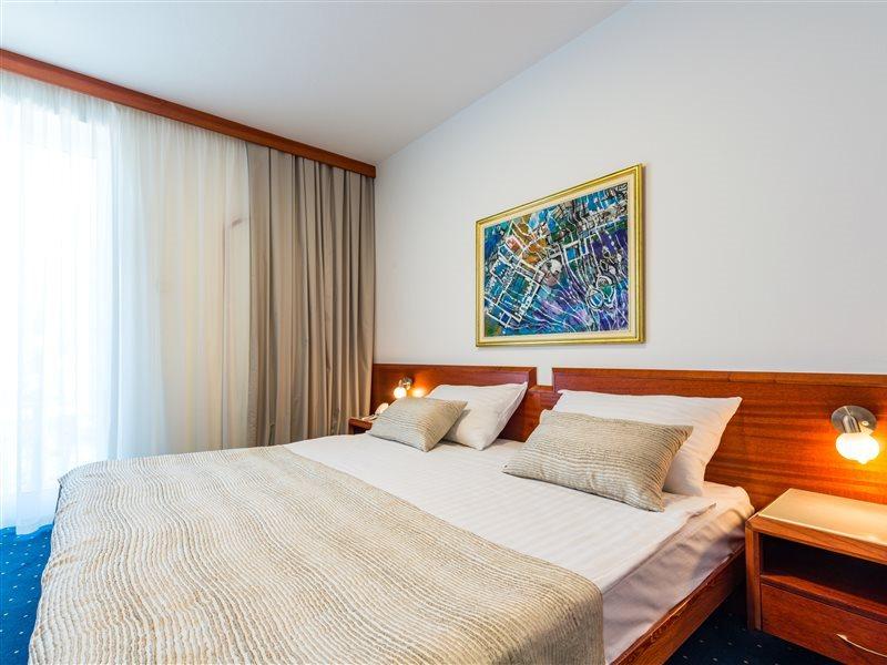 Hotel Komodor Дубровник Экстерьер фото