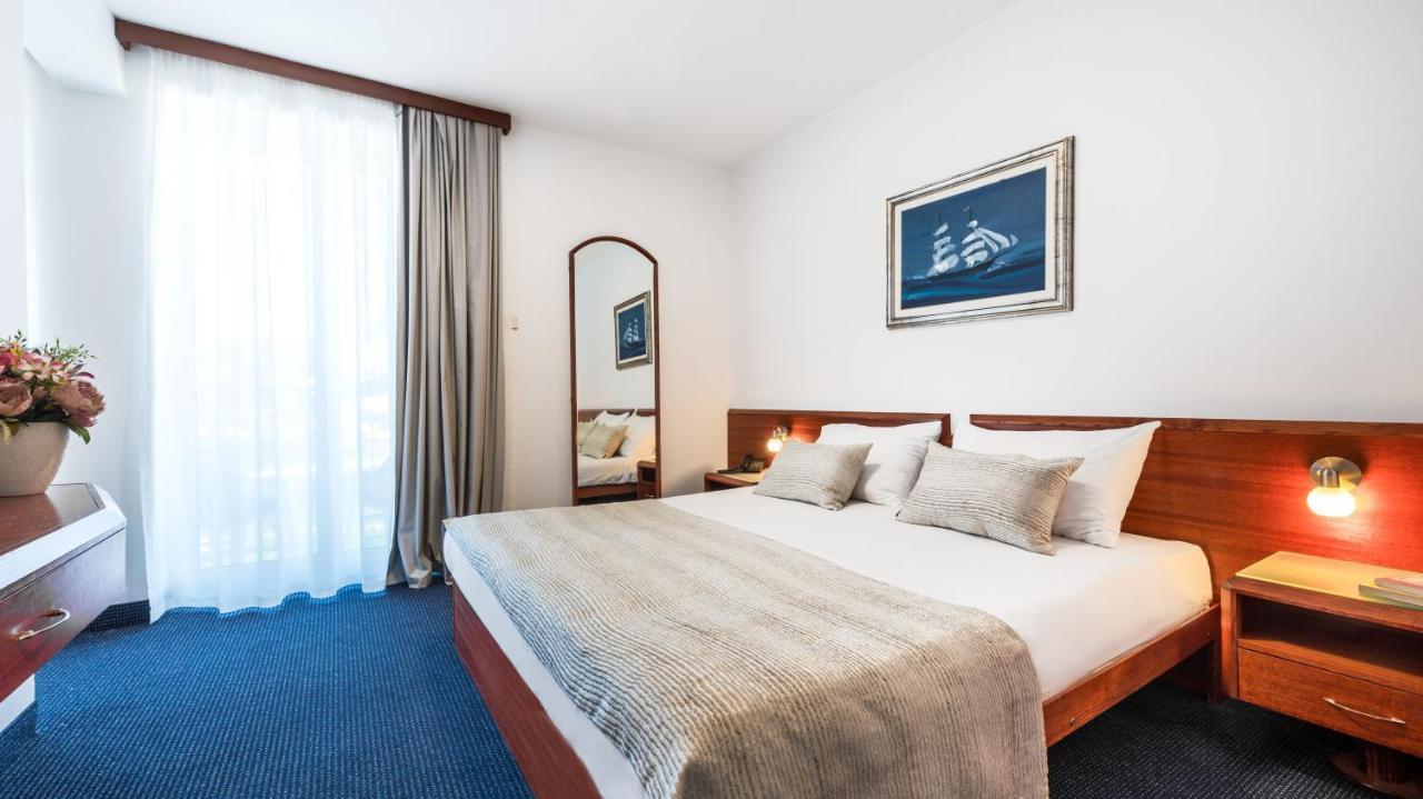 Hotel Komodor Дубровник Номер фото