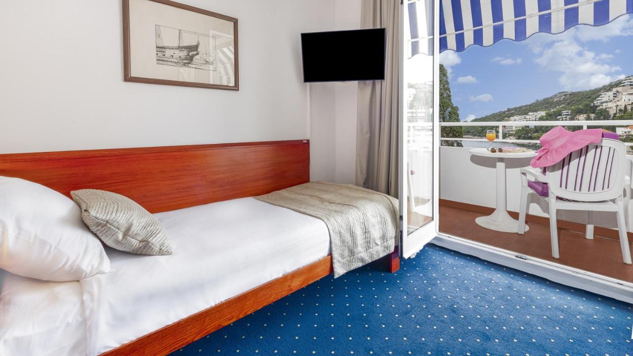 Hotel Komodor Дубровник Экстерьер фото