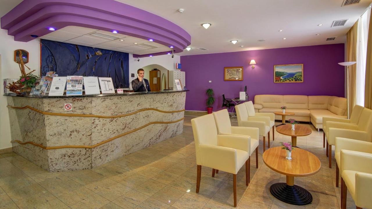 Hotel Komodor Дубровник Экстерьер фото